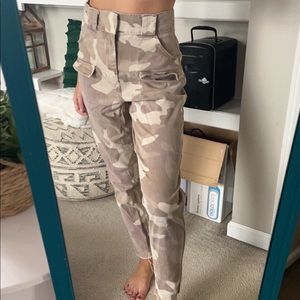 Vintage fit camo jeans